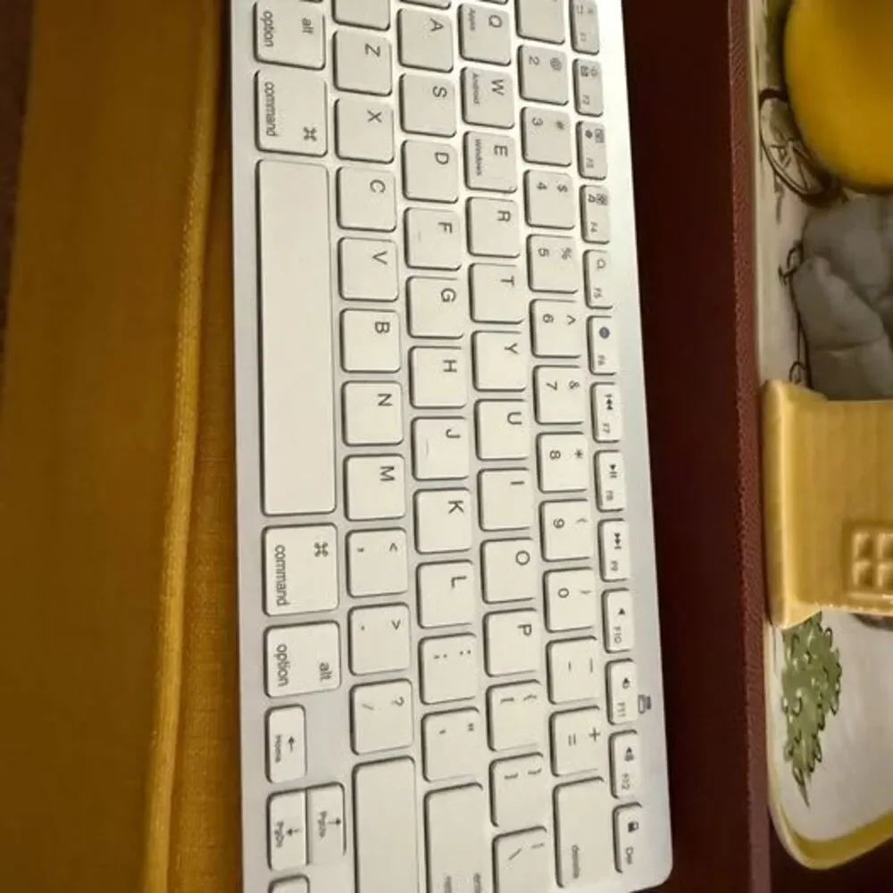 Bluetooth Keyboard for Mac BKB800 wireless
